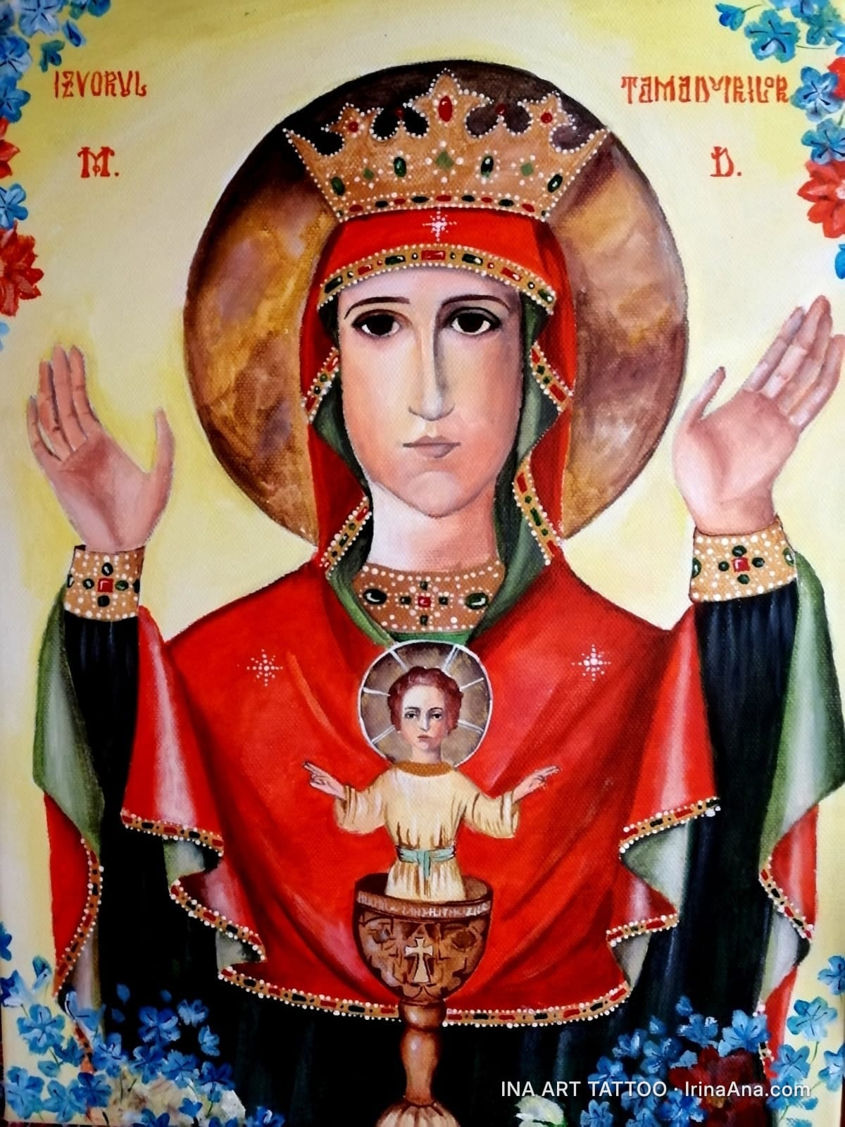 Pictură icoană cu Maica Domnului încoronată, cu brațele ridicate, și Pruncul Iisus într-un potir pe piept.