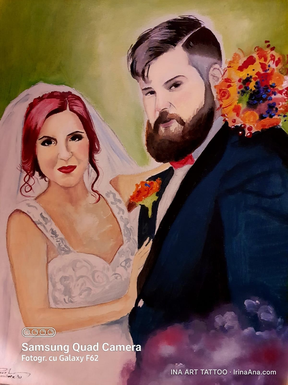 Portret pictat al unui cuplu de miri. Femeia are păr roșu și voal alb, bărbatul are barbă și costum închis la culoare.