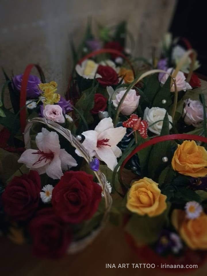 Flori și aranjamente din hârtie creponată — 15