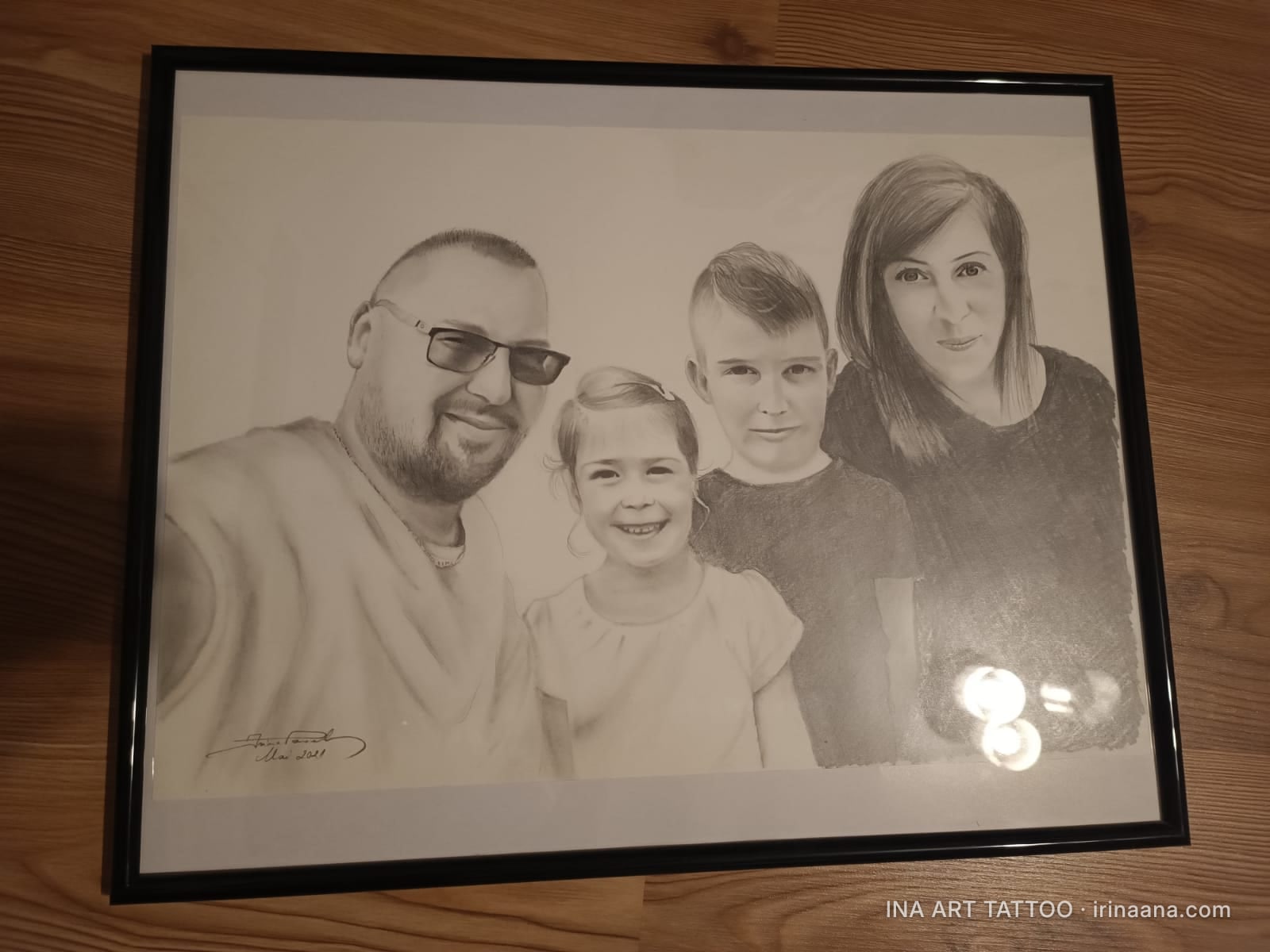 Portrete în creion — 304